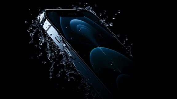 ضد آب بودن آیفون ها