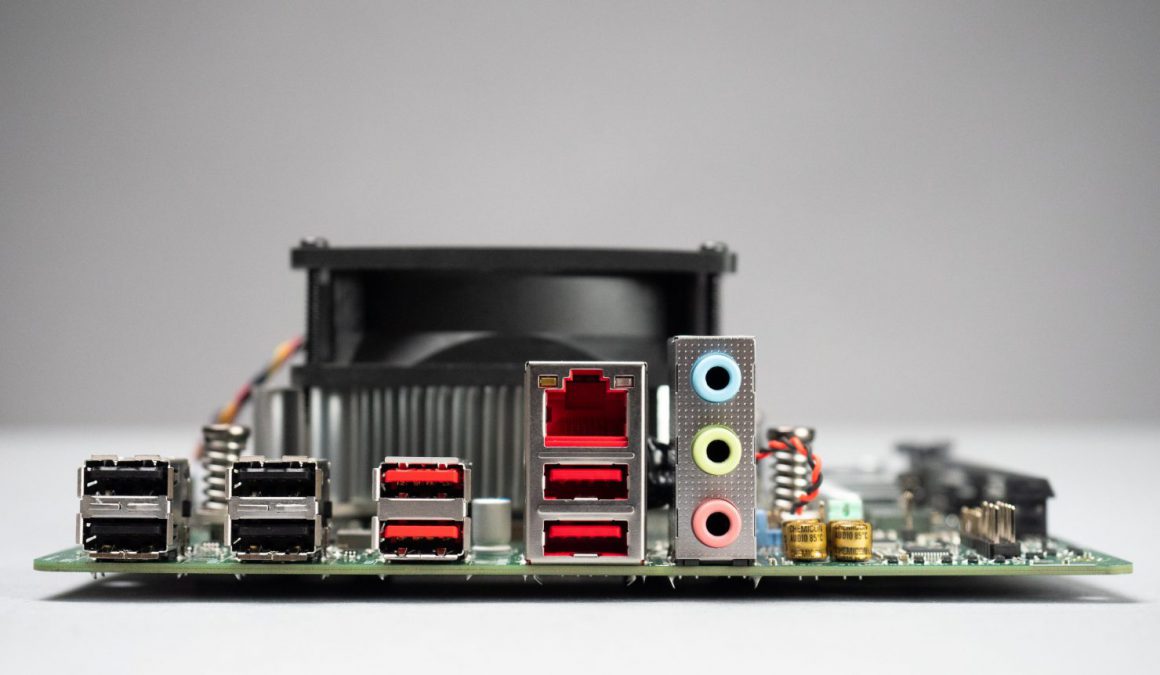 تصاویر کیت دسکتاپی AMD 4700S