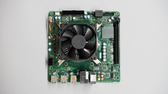 کیت دسکتاپی AMD 4700S