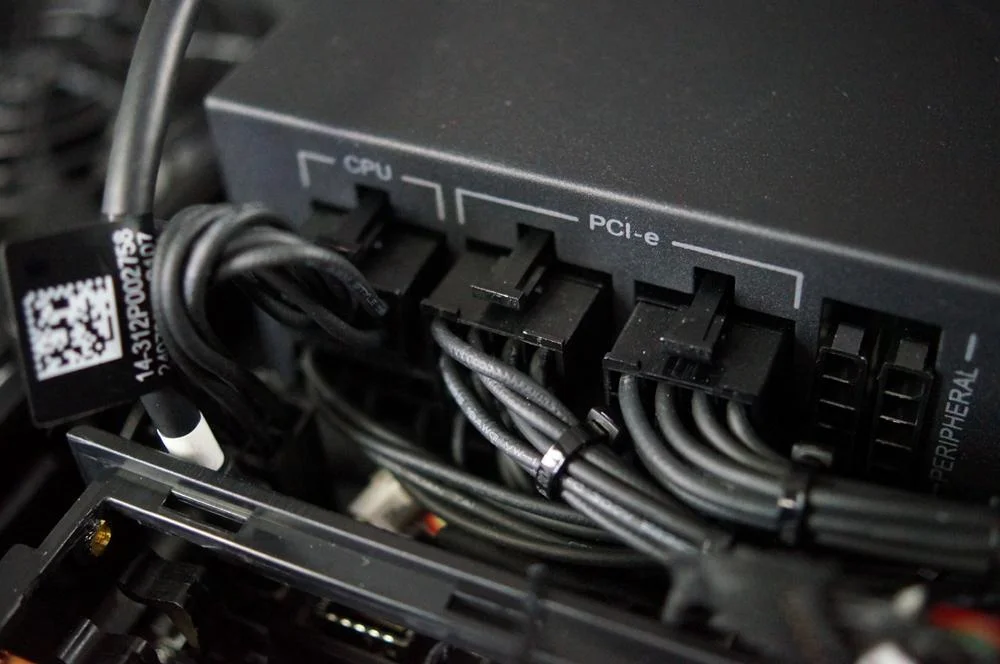 کالبد شکافی رایانه شخصی کوچک Beast Canyon NUC 11 Extreme اینتل