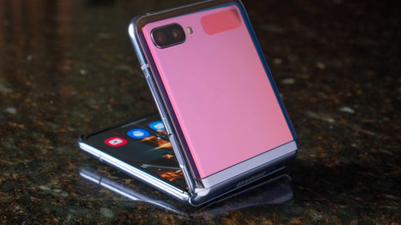 قیمت گلکسی Z Flip3 سامسونگ 200 دلار ارزان تر از نسل قبل