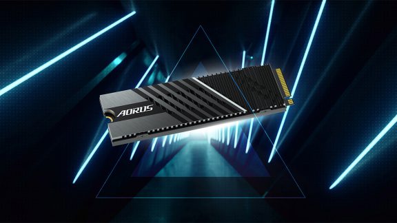 درایو AORUS Gen4 7000s SSD گیگابایت