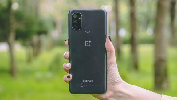 بررسی ویدئویی گوشی وان پلاس نورد N100