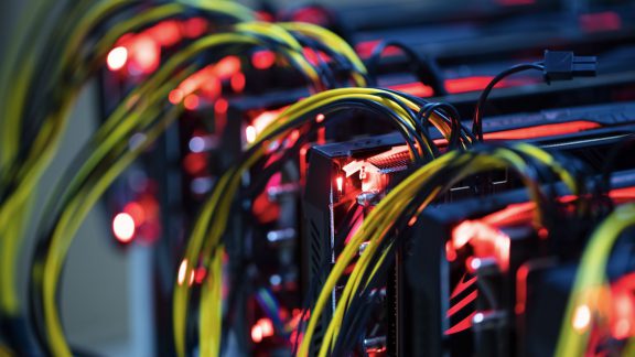 کشف 82 ماینر در ساختمان بورس