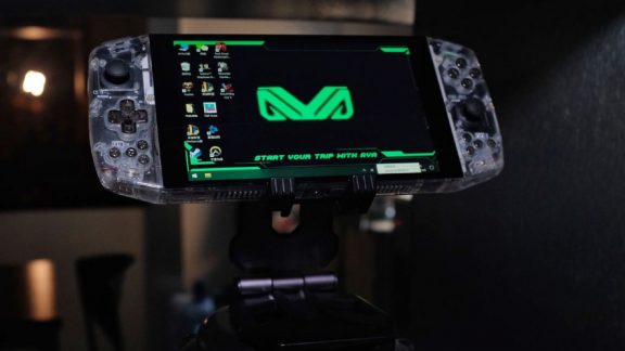 کنسول دستی AYANEO