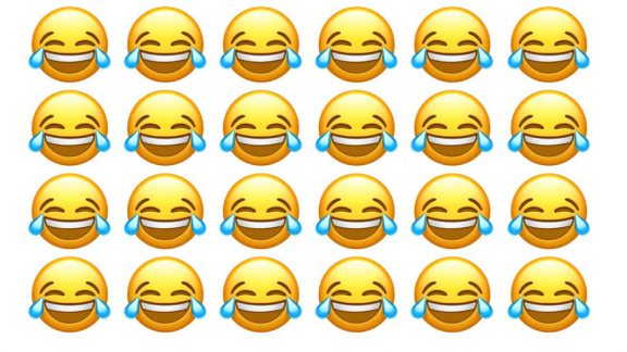 "صورتی با اشک شوق" تبدیل به محبوب ترین اموجی سال 2021 شد