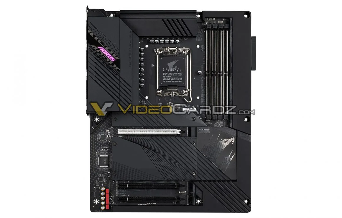 تصاویر مادربرد و گرافیک STEALTH گیگابایت