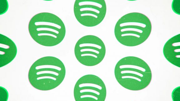سقوط سهام اسپاتیفای - هنرمندان در برابر پادکسترها