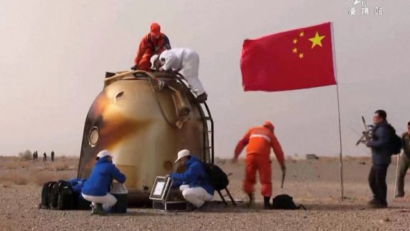 فضانوردان چینی در ایستگاه فضایی تیانگونگ چین