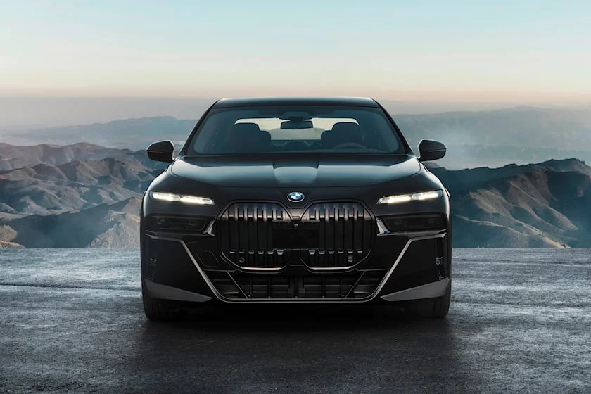 سری 7 جدید BMW چیست؟ - سوگلی درگاه همایونی شرکت آلمانی