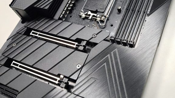 تصویر مادربرد بدون کانکتور Unify X