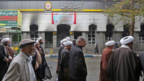 هک بانک ملی ایران و اطلاعات نمایندگان مجلس توسط گروه Anonymous