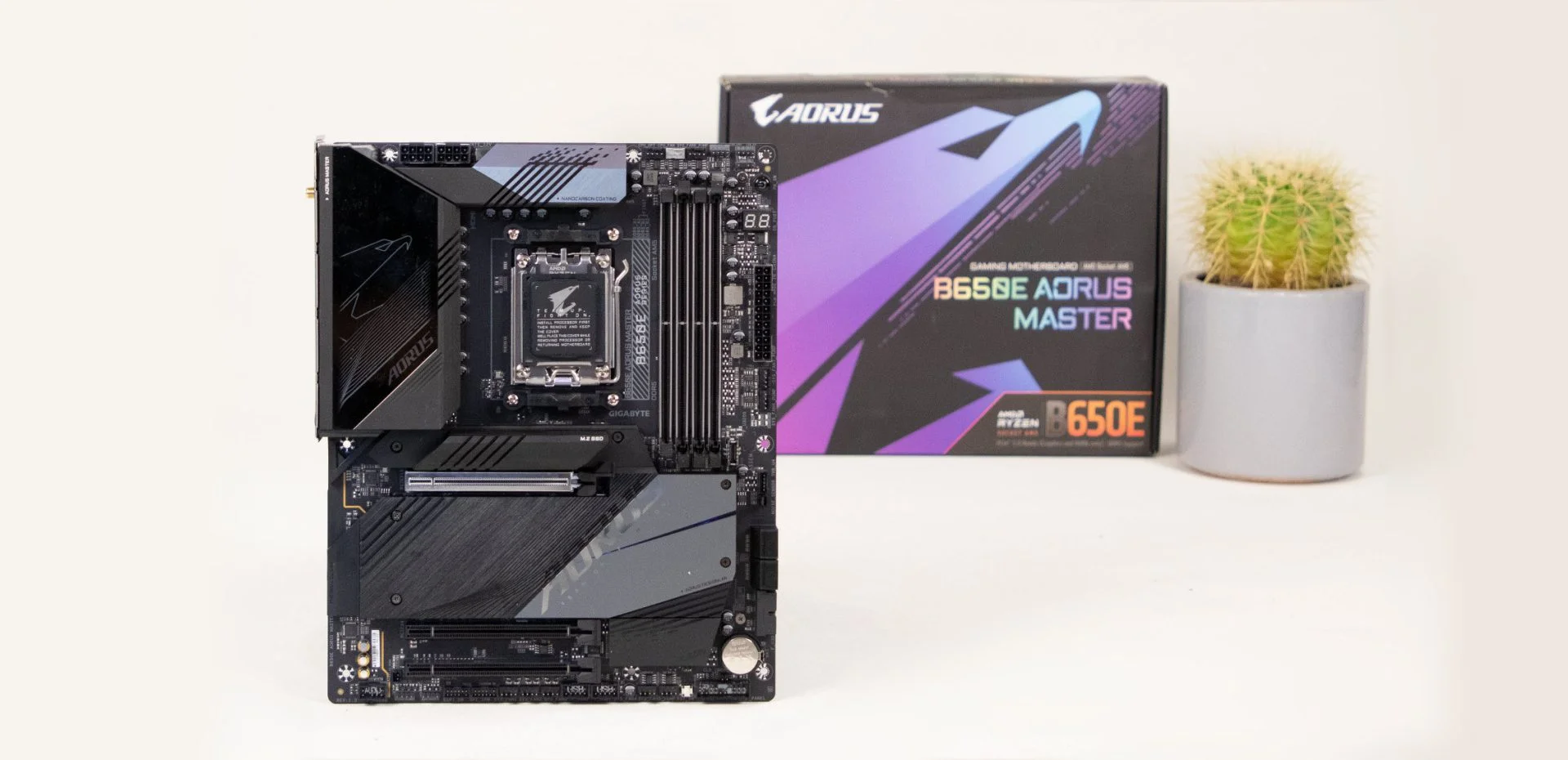 GIGABYTE B650E AORUS MASTER