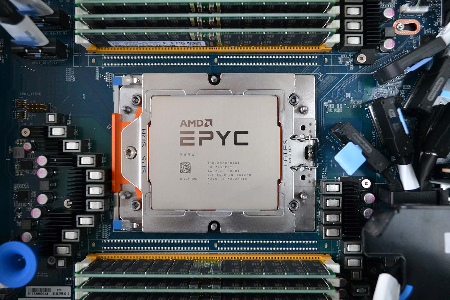 amd-epyc-9v84-zen-4-cinebench-r23