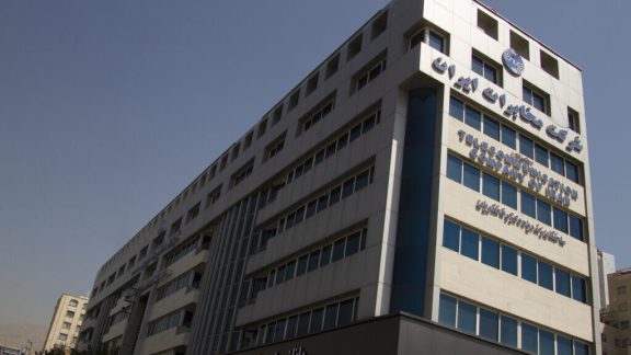 گران شدن اینترنت همراه؛ راهکاری برای تشویق مردم به استفاده از اینترنت ثابت؟