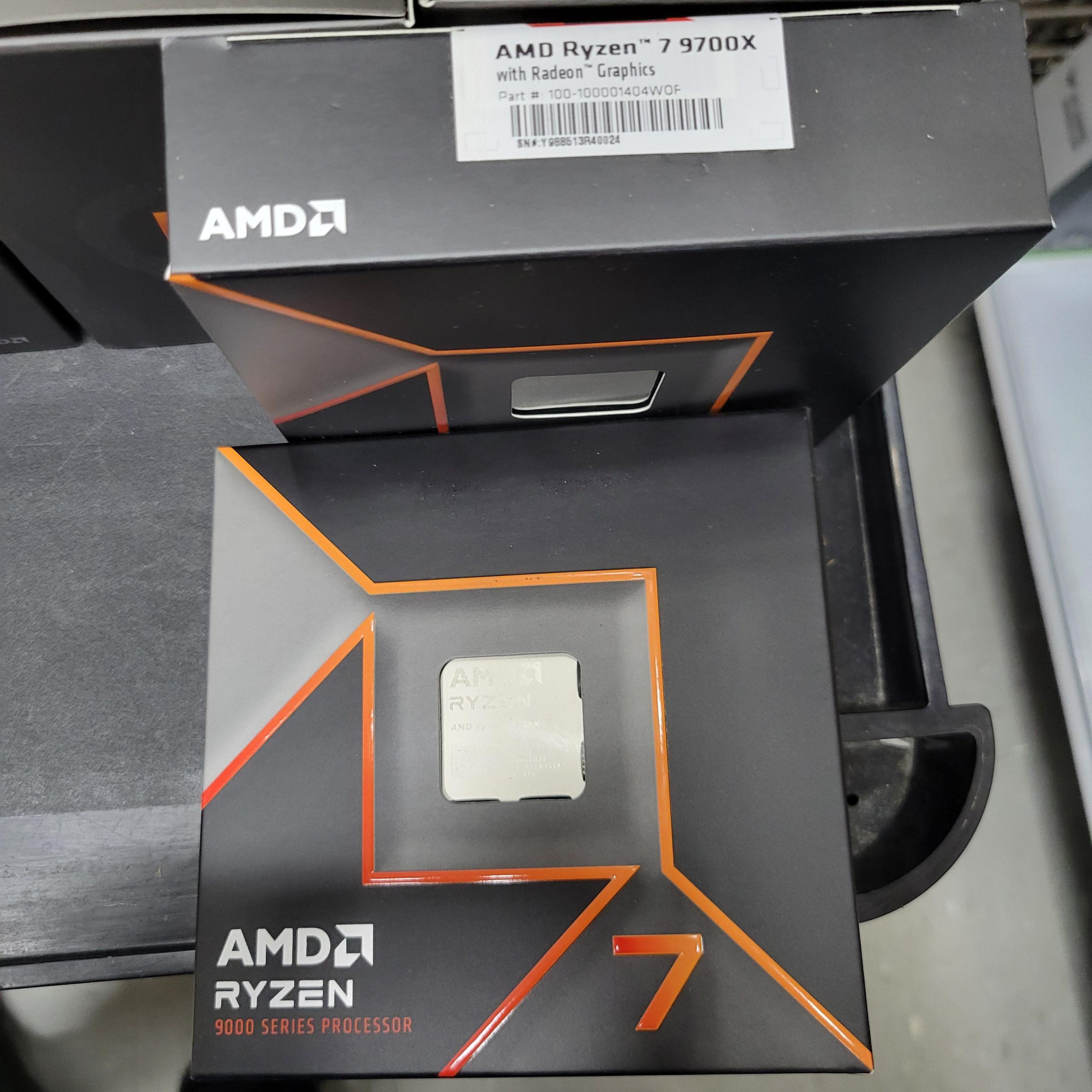 پردازنده AMD Ryzen 7 9700X از قبل عرضه به دست کاربران افتاد!