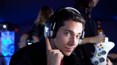 علاقه زکری لوی به کنسول Xbox