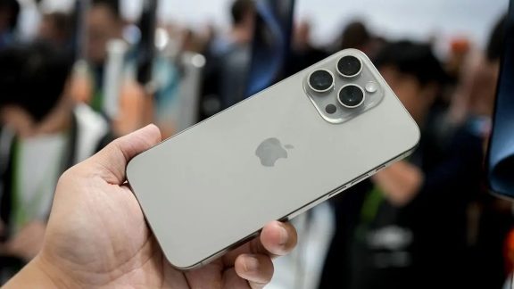 بازنگری در ارزش گمرکی گوشی‌های آیفون به‌زودی انجام می‌شود