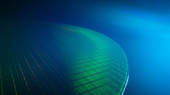 میکرون از توسعه فناوری HBM4E رونمایی کرد