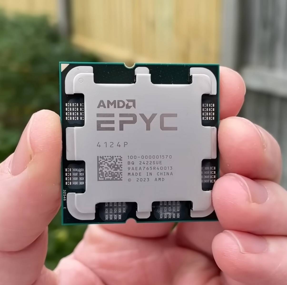 پردازنده AMD EPYC 4124P بازی‌ها را با سرعت بالای 60 فریم در ثانیه اجرا می‌کند