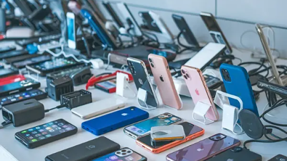 آیا خرید گوشی تعمیر شده ارزش دارد؟