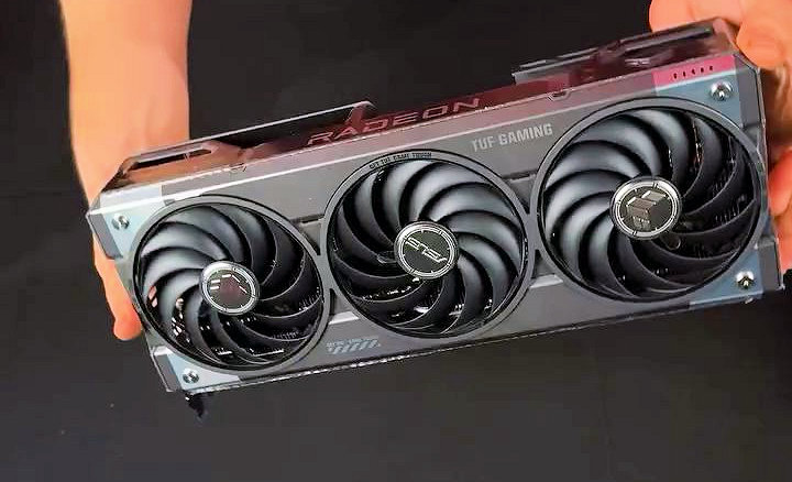 کارت گرافیک Radeon RX 9070 XT TUF ایسوس قبل از عرضه رسمی آنباکس شد