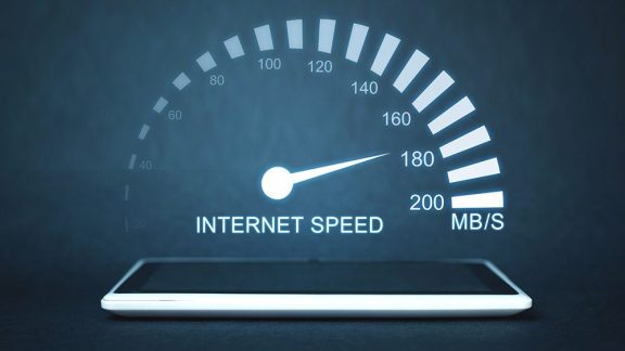 گزارش فوریه اسپیدتست