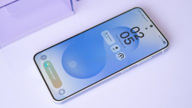 سامسونگ آپدیت One UI 7 را برای گوشیهای گلکسی در ماه آوریل منتشر میکند