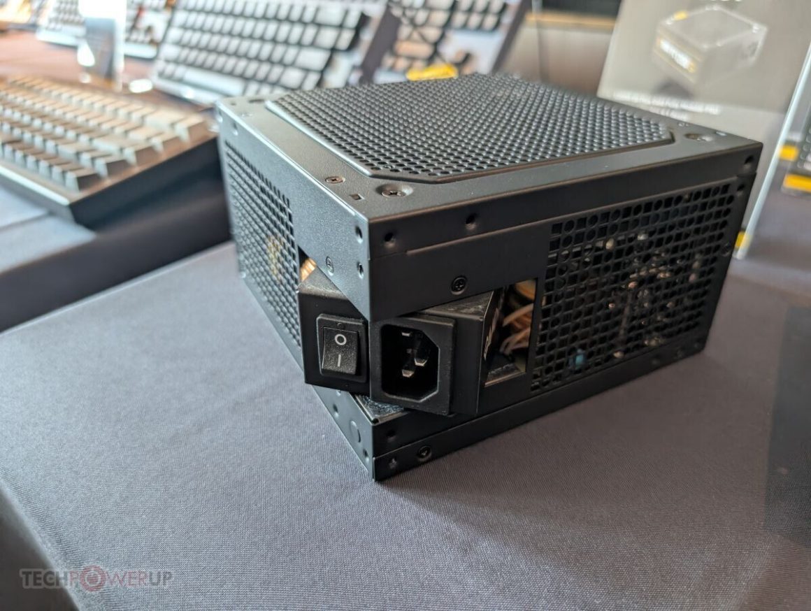 منابع تغذیه ماژولار کامل در توانهای 850، 1000 و 1200 وات گیم دیاس