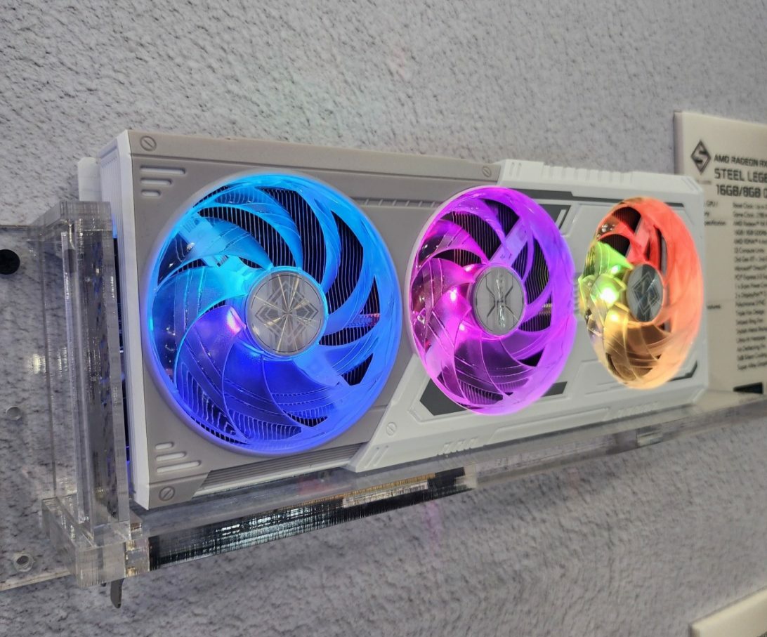 ازراک از کارت گرافیک مفهومی Taichi White RX 9070 XT رونمایی کرد