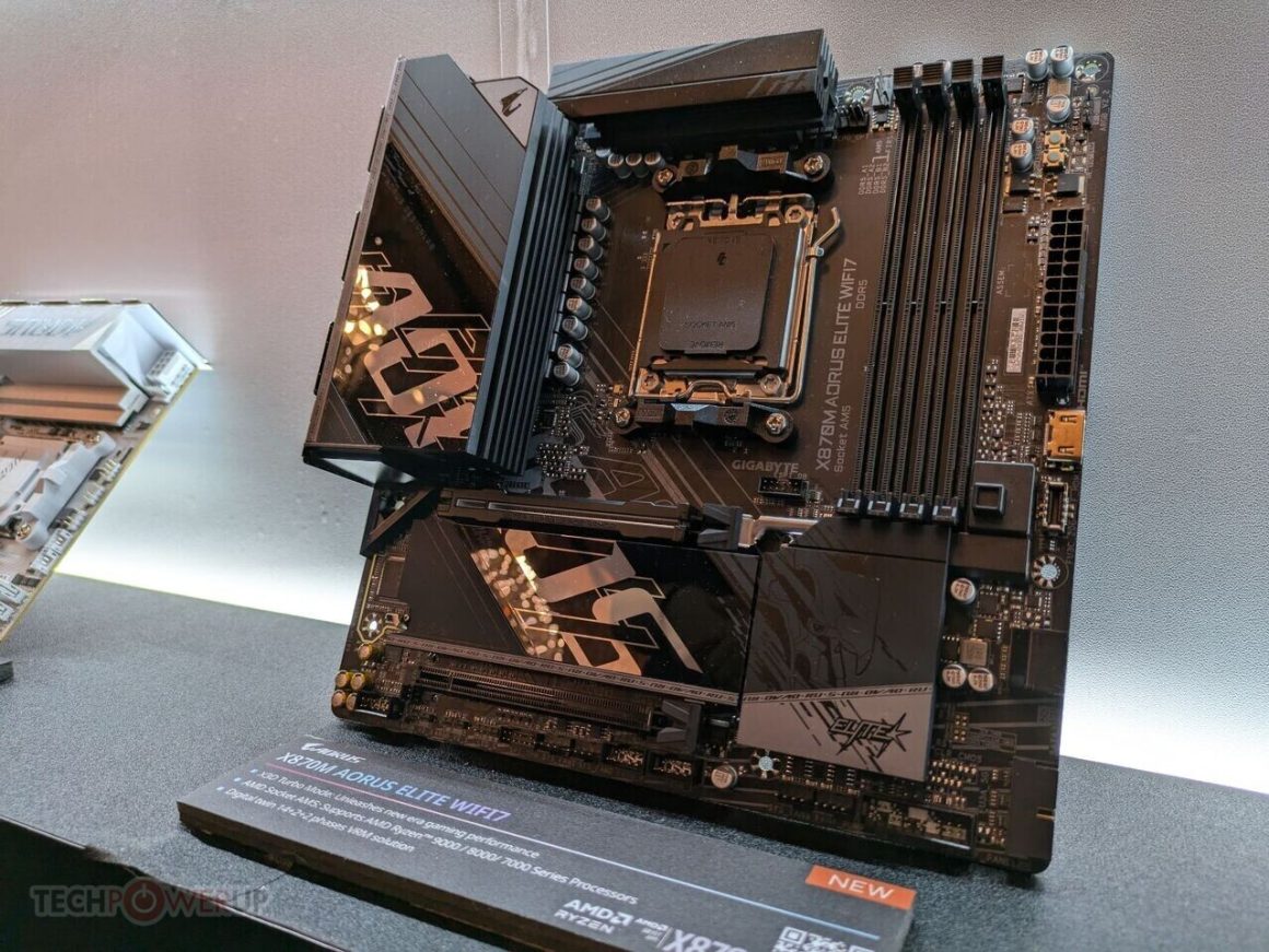 مشخصات فنی مادربردهای گیگابایت X870 AORUS