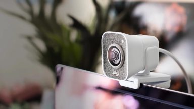 5 نشانه که هکرها از وب‌کم کامپیوتر شما جاسوسی می‌کنند