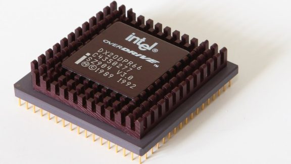 چین برای طراحی پردازنده‌ به هوش مصنوعی روی آورده است 