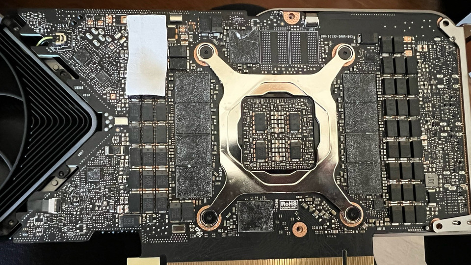 فروش کارت گرافیک منتشر نشده RTX 3080 Ti 20GB Founders Edition با قیمت 1999 دلار
