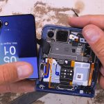 تماشا کنید: کالبدشکافی گلکسی Z Flip 7؛ ترکیب مهندسی شگفت‌انگیز و چالش‌های جدی تعمیر
