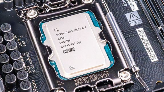 پردازنده Core Ultra 7 365K اینتل از سری Arrow Lake Refresh در لیست Geekbench مشاهده شد