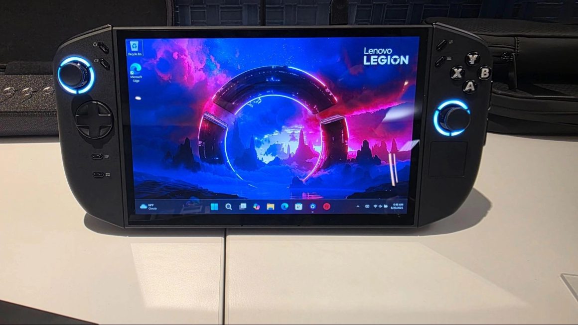 لنوو Legion Go 2 قیمت 1049 دلار رونمایی شد