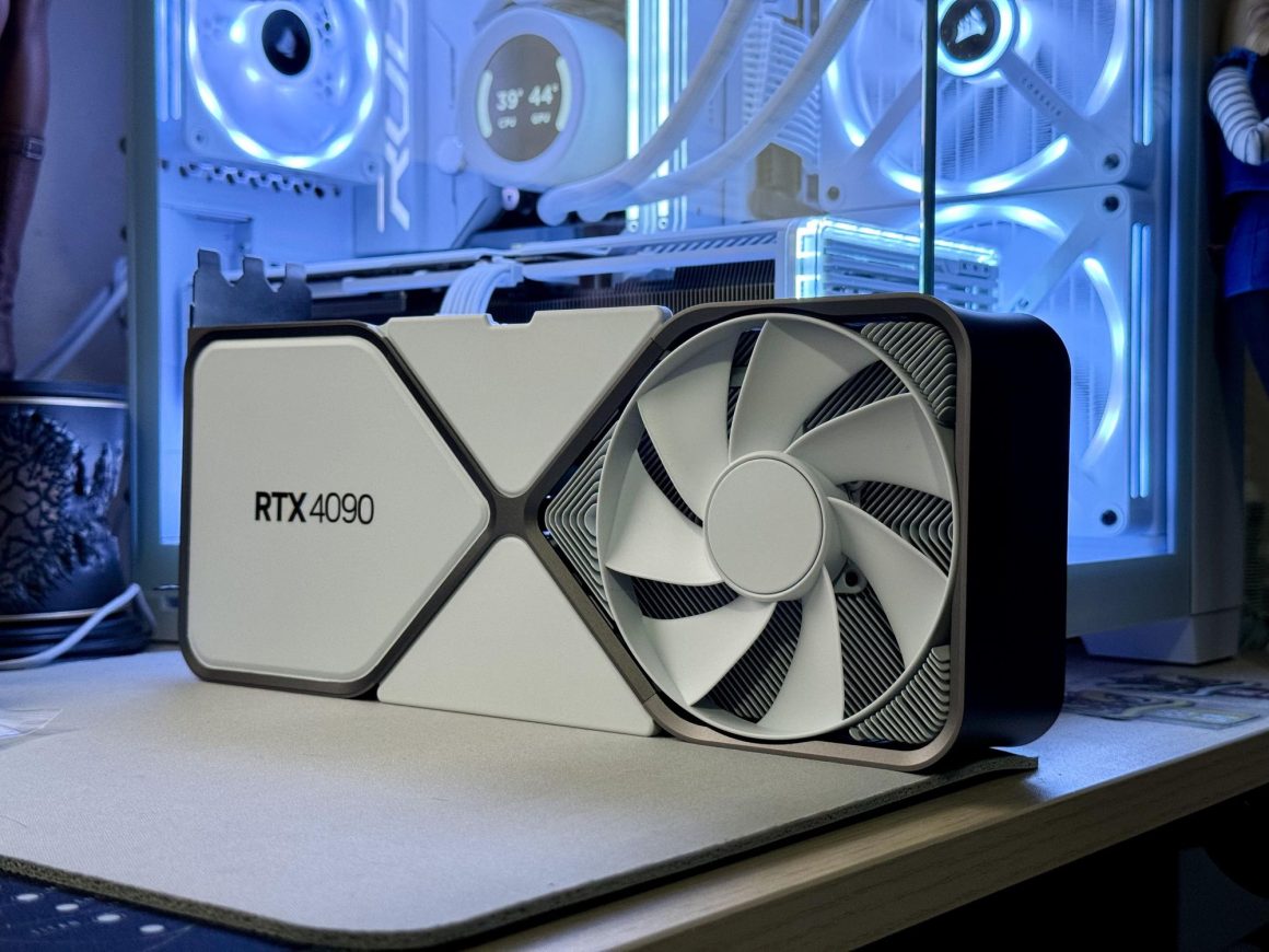 نگاهی به نسخه سفید RTX 4090