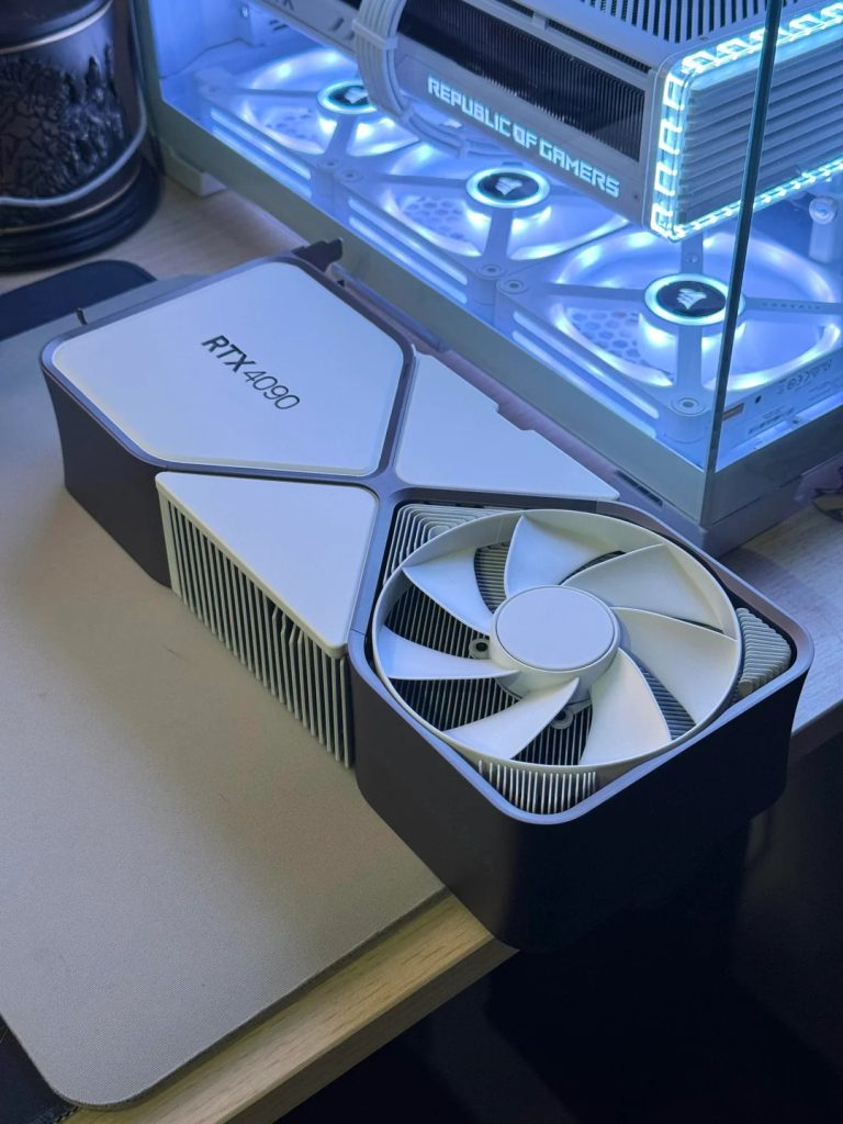 نگاهی به نسخه سفید RTX 4090