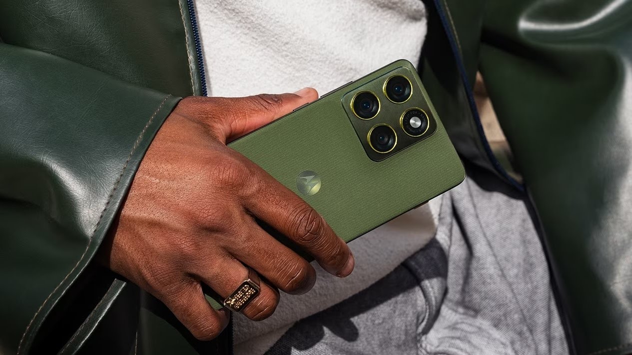 موتورولا اج 70 با تراشه اسنپدراگون 7 نسل 4 معرفی شد