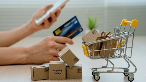 online-selling-beginners-low-cost-tech-startup