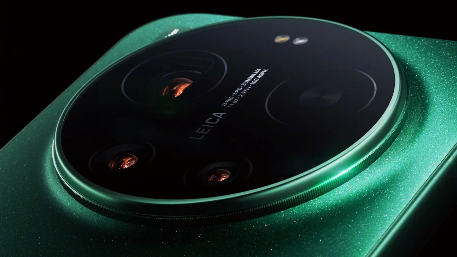 شیائومی 17 اولترا معرفی شد؛ هیولای عکاسی با دوربین لایکا و باتری غول‌پیکر