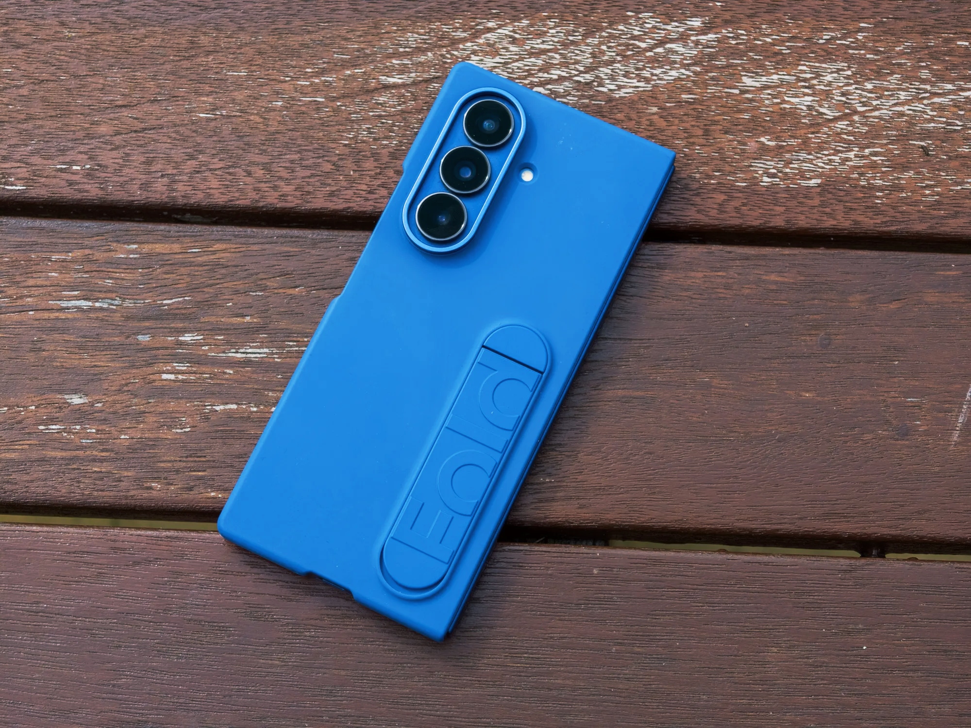 دوربین گلکسی زد فولد 8