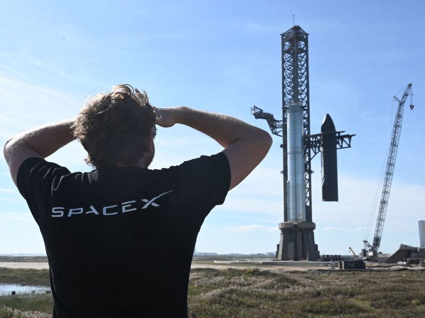 اسپیس ایکس با 800 میلیارد دلار با ارزش ترین شرکت خصوصی جهان شد