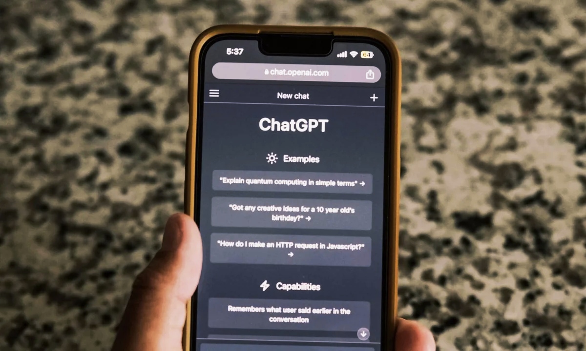 پایان وابستگی نوجوانان به ChatGPT؟ قوانین جدید OpenAI منتشر شد