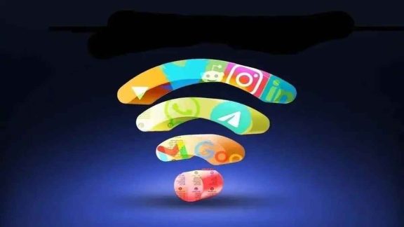 برکناری یک مقام دولتی به دلیل اظهارنظر درباره اینترنت طبقاتی