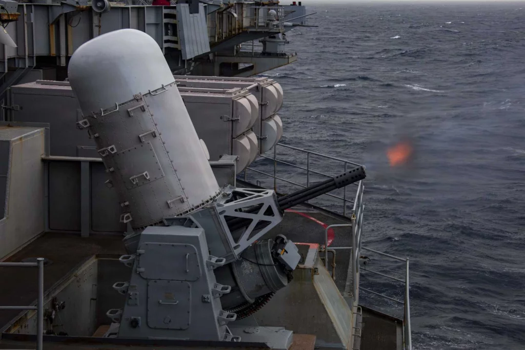 تسلیحات دفاعی ناو USS Abraham Lincoln