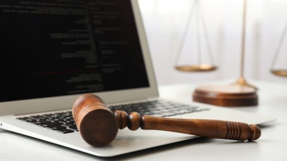 برگزاری دادگاه‌های علنی آنلاین