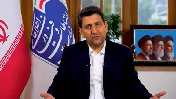 پروانه اپراتورهای هوش مصنوعی