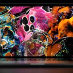اپل از مک‌بوک پرو لمسی با نمایشگر OLED، روشنایی 2000 نیت و قیمت پایه 2899 دلار رونمایی کرد